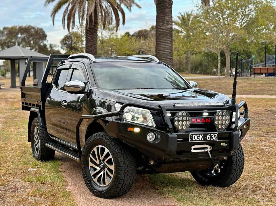 2017 Nissan Navara photo 1