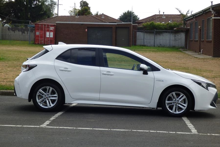 2018 Toyota Corolla photo 3