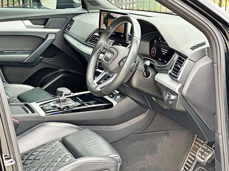 2022 Audi Q5 photo 3