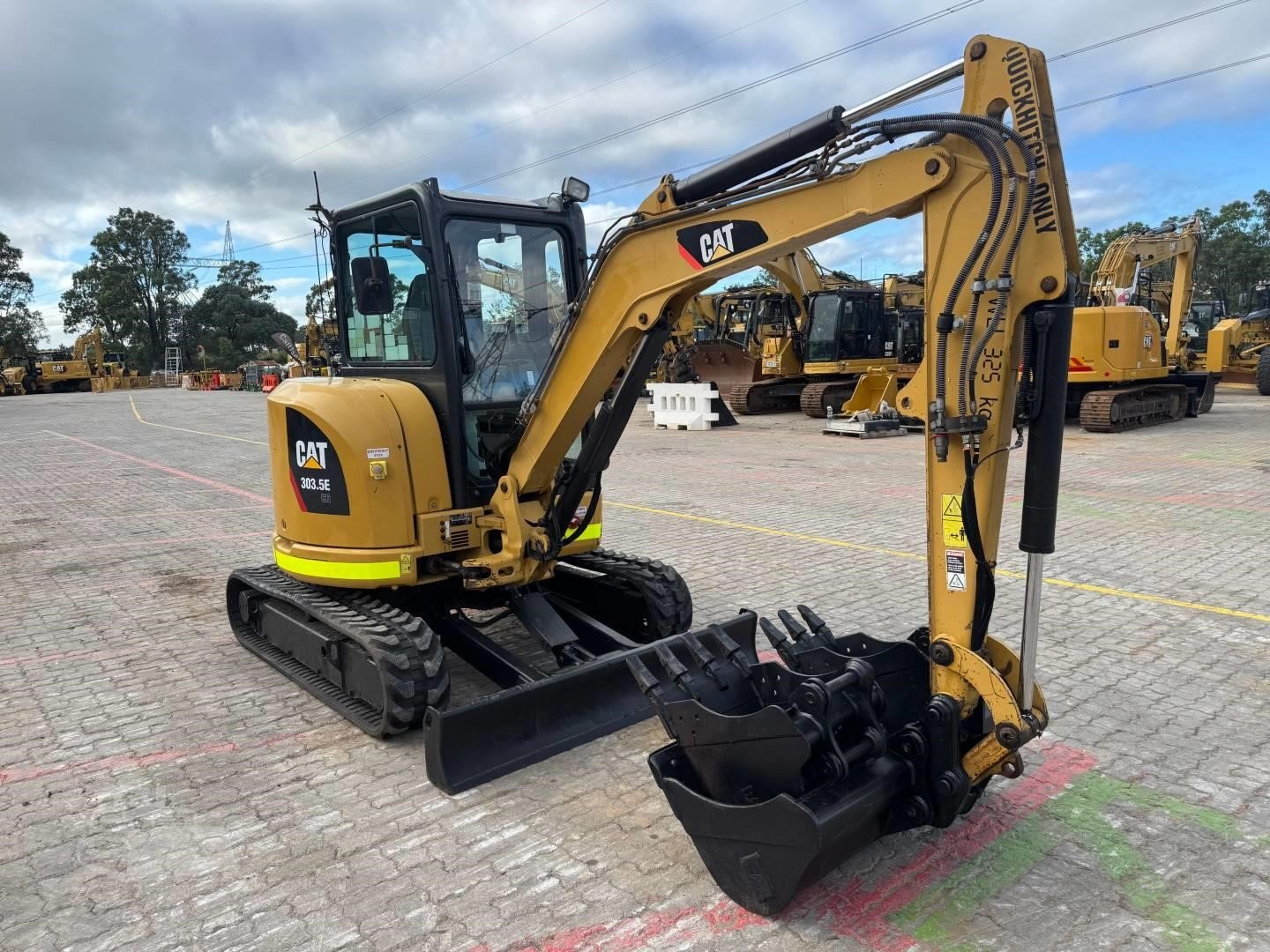 2013 Caterpillar 303.5E CR mini excavator photo 1