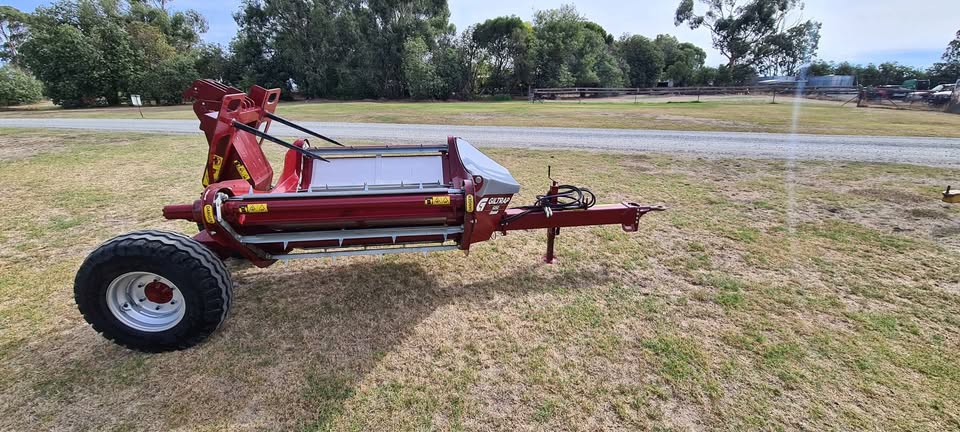 Giltrap G2X2 Bale Feeder photo 2