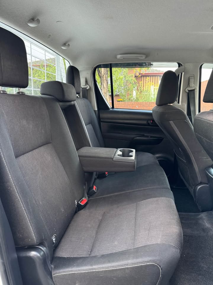 2017 Toyota Hilux photo 4