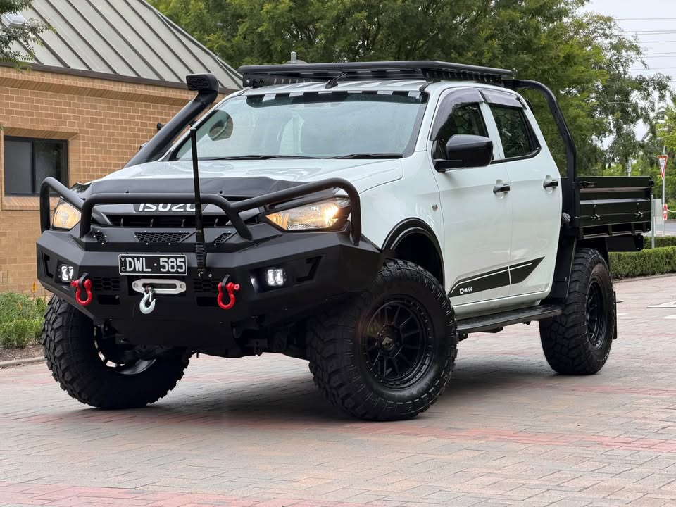 2022 Isuzu D-Max photo 1