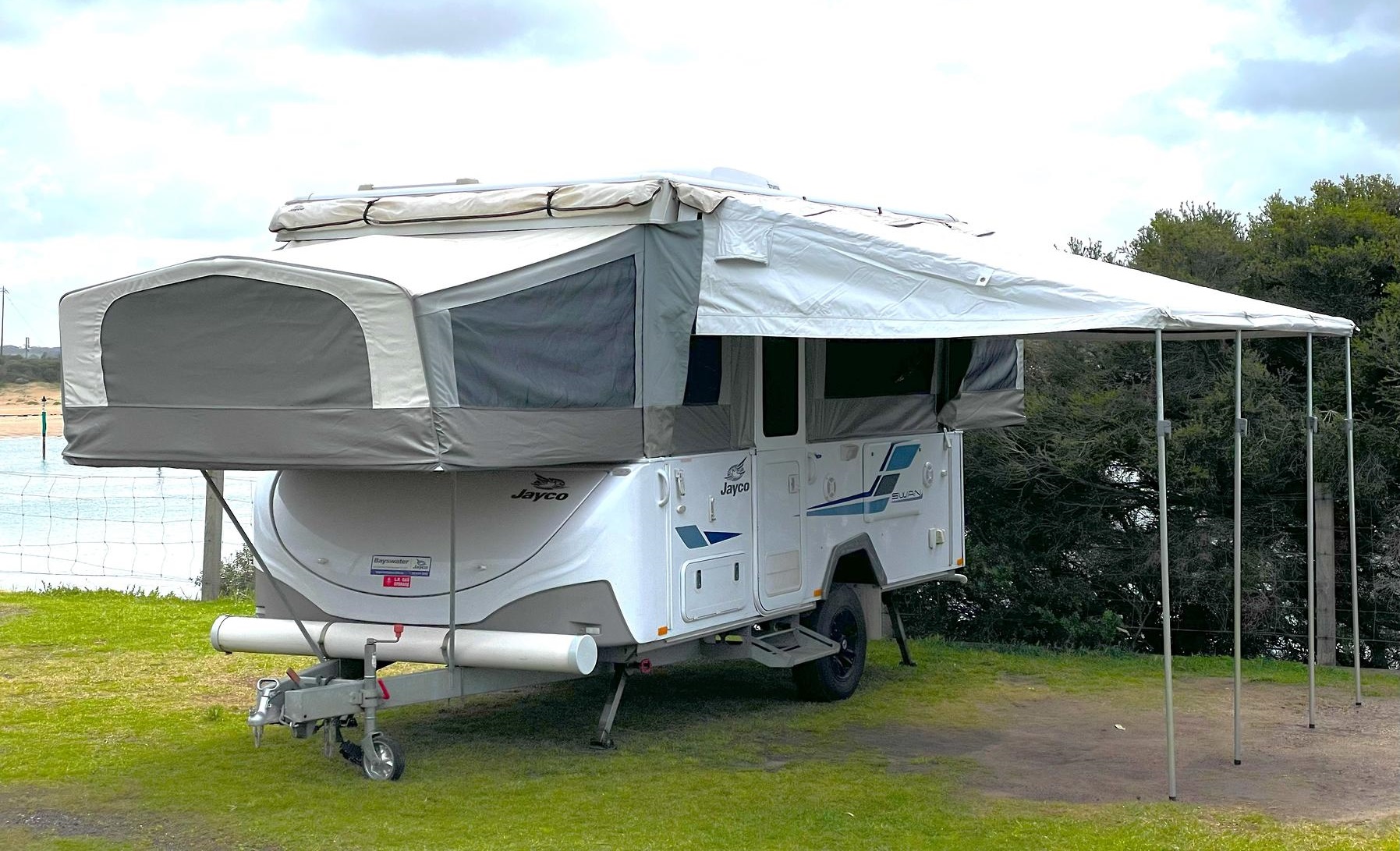 2018 Jayco Swan photo 2